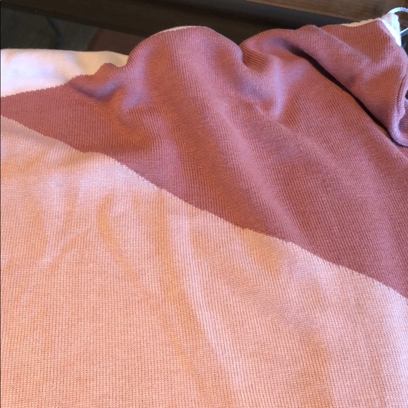 Lululemon cape - Picture 3 of 3